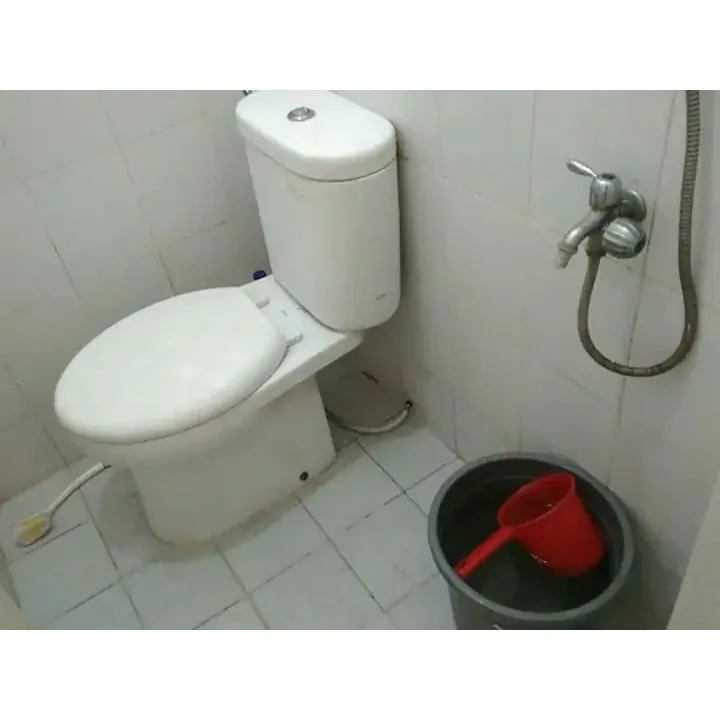 Foto Kamar A (Deluxe Room)  Kost Surabaya